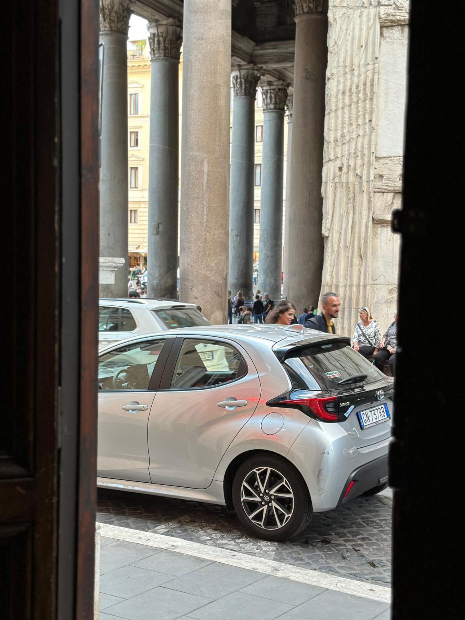 Welcome To Pantheon Rome Buitenkant foto